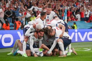 England mara ke final 